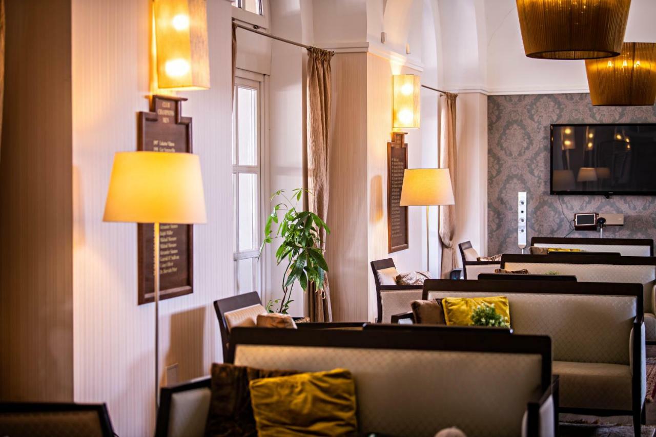 Pannonia Golf & Country Club Bed & Breakfast Alcsutdoboz Bagian luar foto