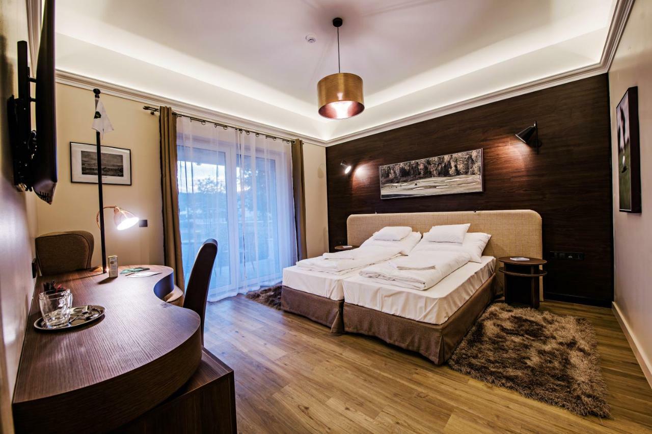 Pannonia Golf & Country Club Bed & Breakfast Alcsutdoboz Bagian luar foto